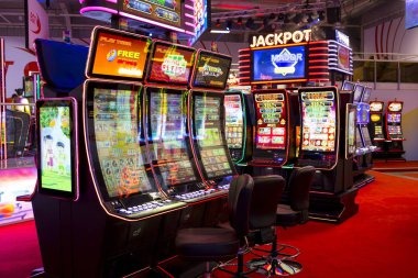 Live Bandar Poker table on mancingduit slot with HD multi-camera view